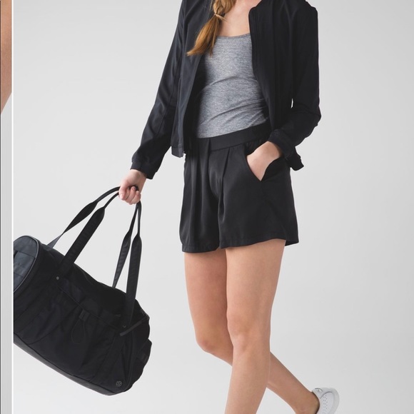 Navy Lululemon & Go Keepsake Short - Picture 3 of 8